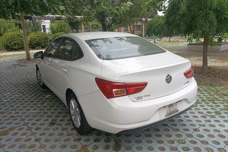 Used Buick Verano 2017 Sedan 15S Manual Entry-Level Model Exterior 2