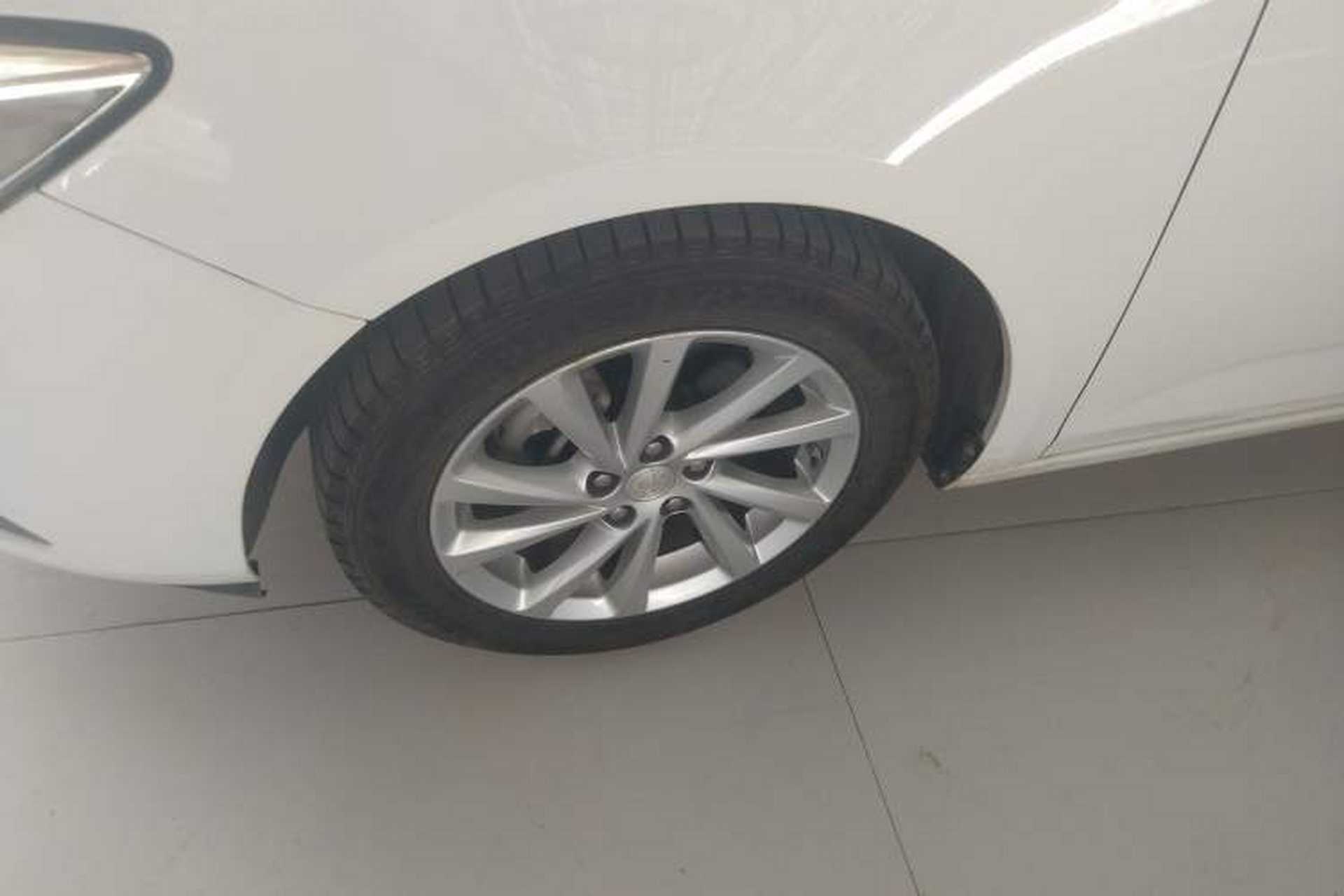 Used Buick Verano 2017 Sedan 15S Automatic Entry Model Exterior 4