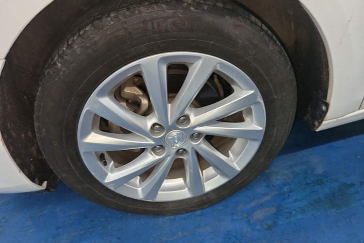 Used Buick Verano 2017 Sedan 15S Automatic Leading Model Exterior 4