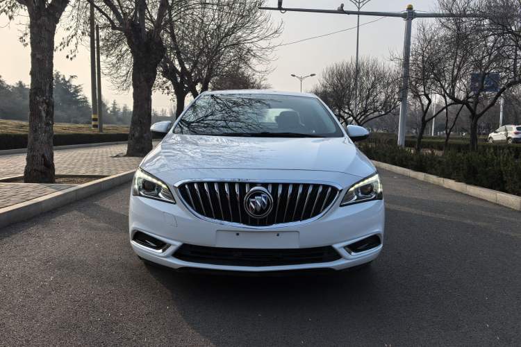 Used Buick Verano 2017 Sedan 20T Dual-Clutch Leading Model Exterior 4