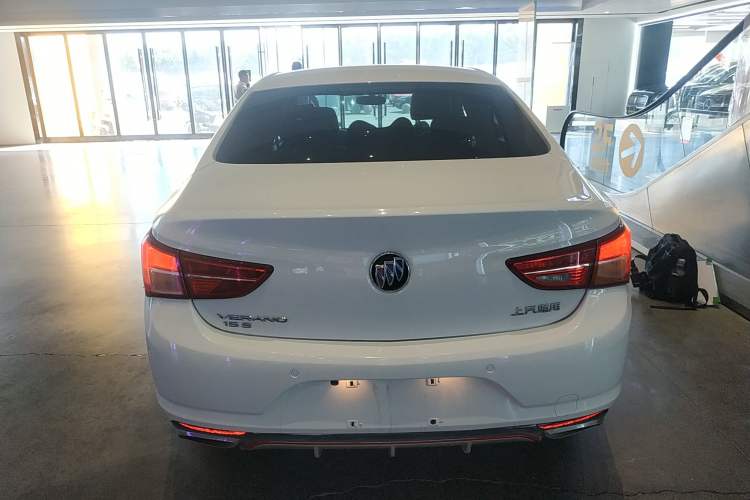Used Buick Verano 2017 Sedan 15S Automatic Entry Model Exterior 4