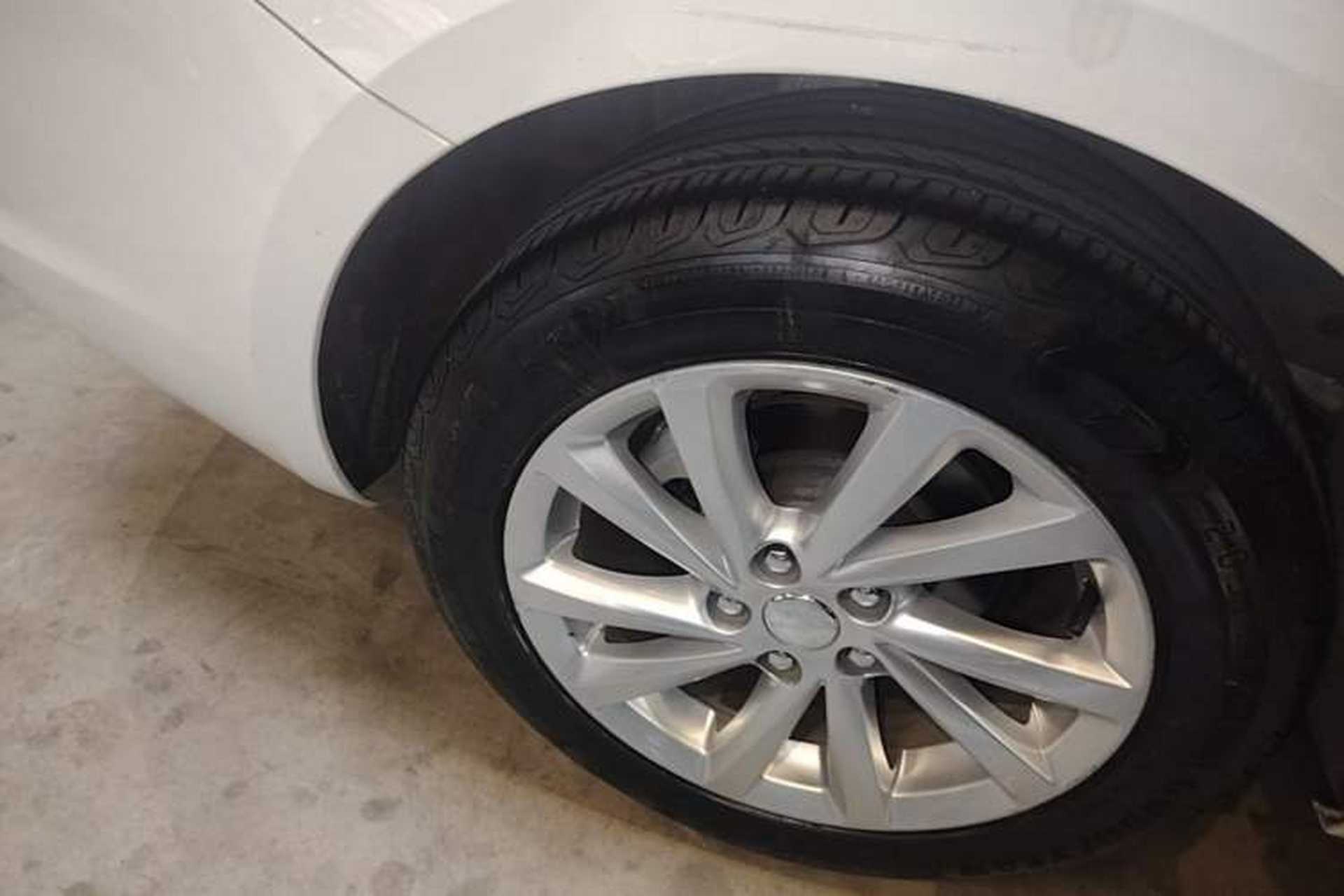Used Buick Verano 2017 Sedan 15S Automatic Leading Model Exterior 5