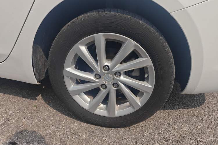 Used Buick Verano 2017 Sedan 15S Automatic Entry Model Exterior 5