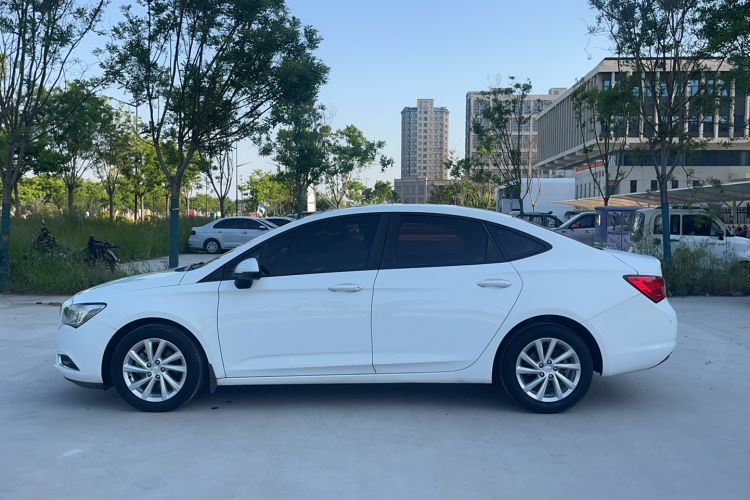 Used Buick Verano 2017 Sedan 15S Automatic Entry Model Exterior 7