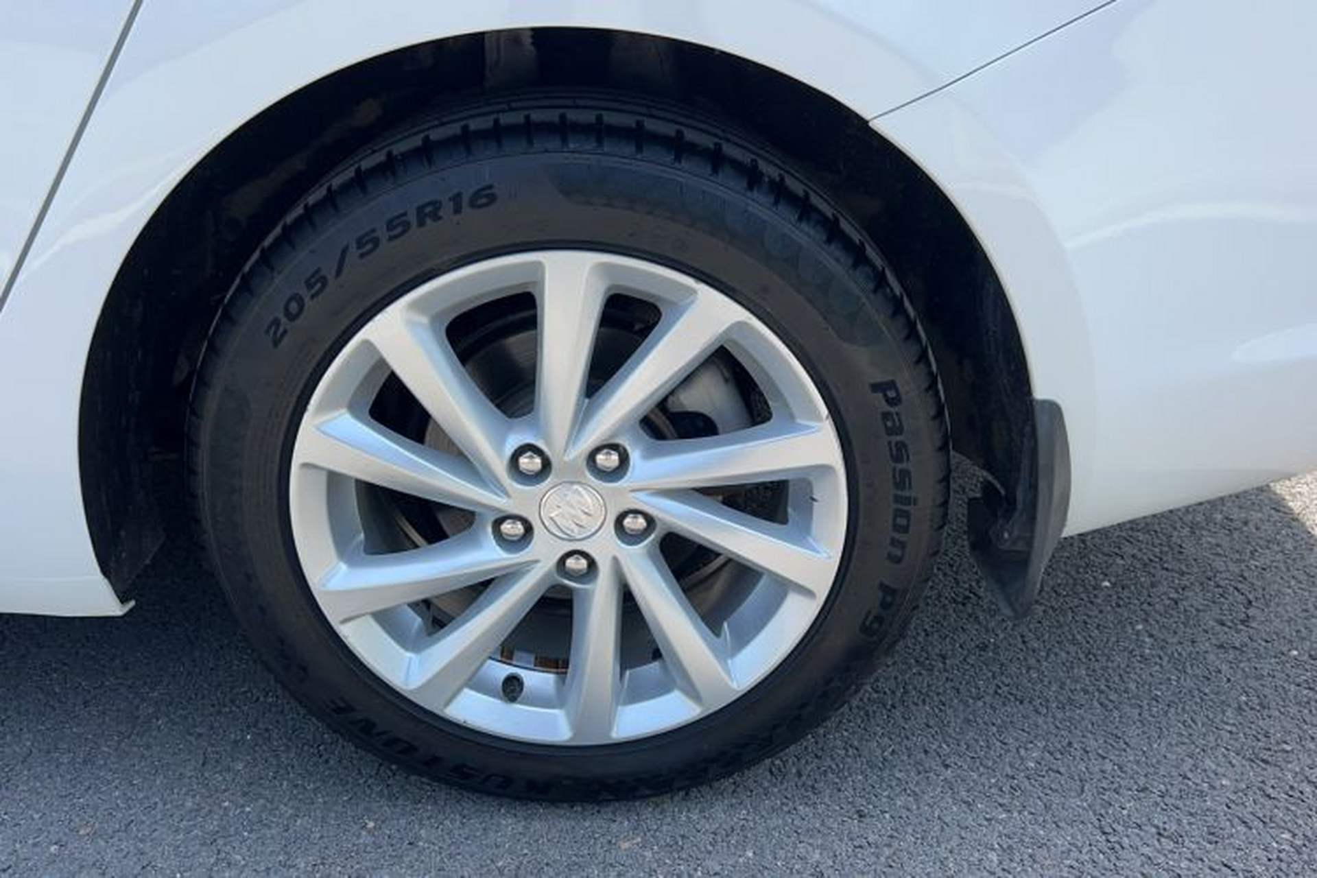 Used Buick Verano 2017 Sedan 15S Automatic Entry Model Exterior 7