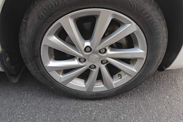 Used Buick Verano 2017 Sedan 15S Automatic Leading Model Exterior 7