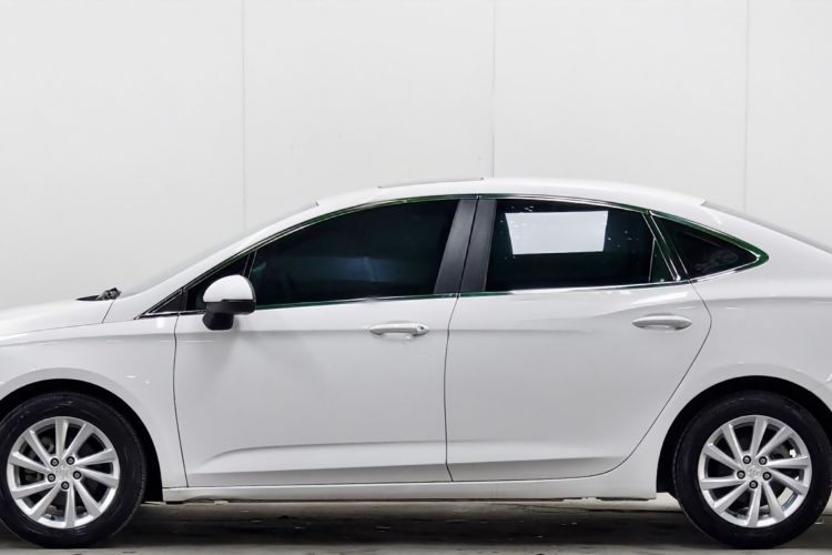 Used Buick Verano 2017 Sedan 15S Automatic Entry Model Exterior 9