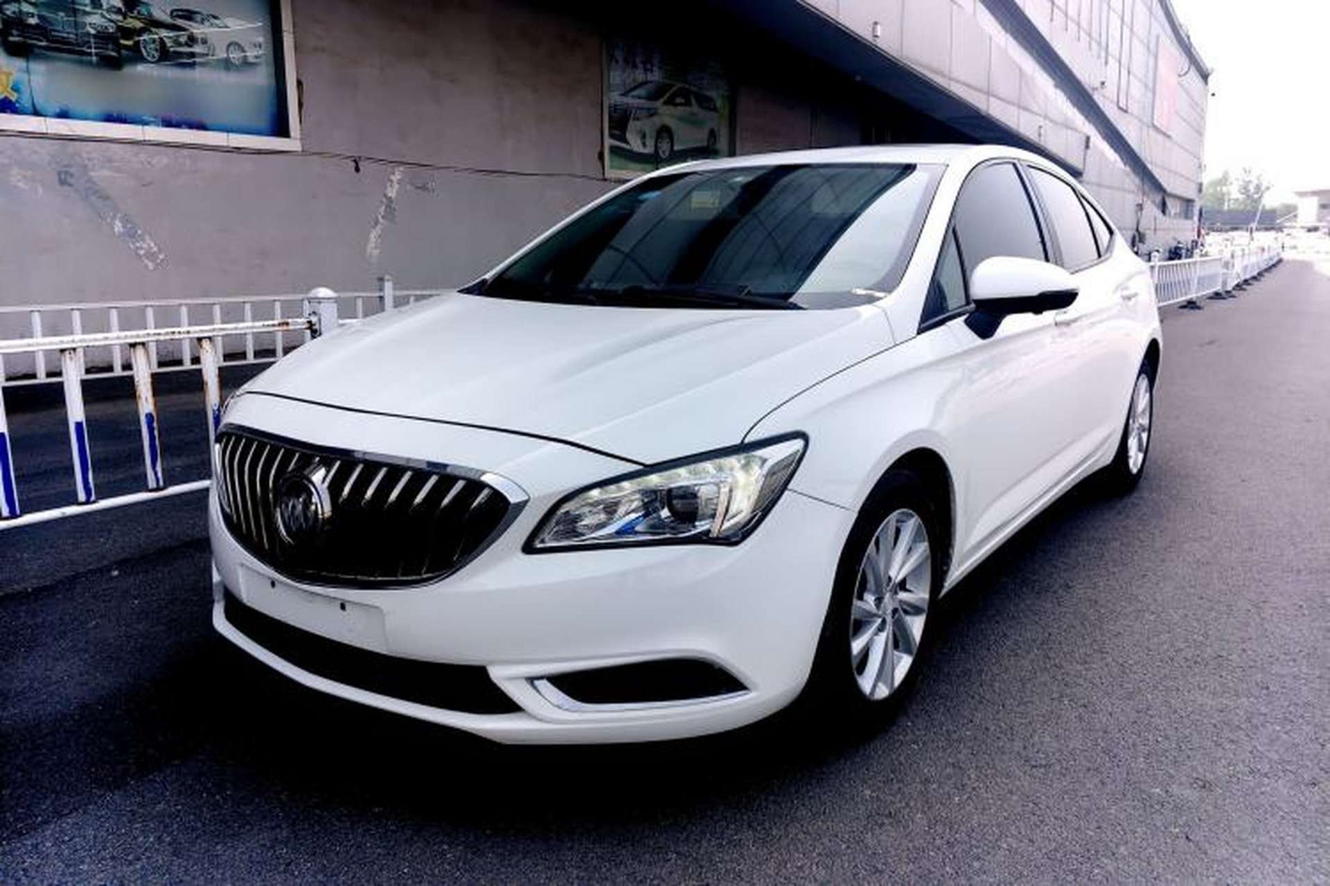 Used Buick Verano 2017 Sedan 15S Automatic Leading Model Front Left 45 Deg