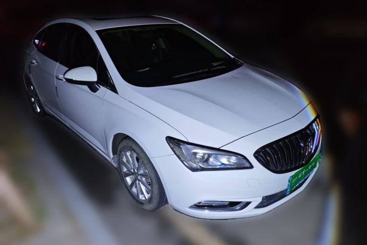 Used Buick Verano 2017 Sedan 20T Dual-Clutch Leading Model Front Right 45 Deg
