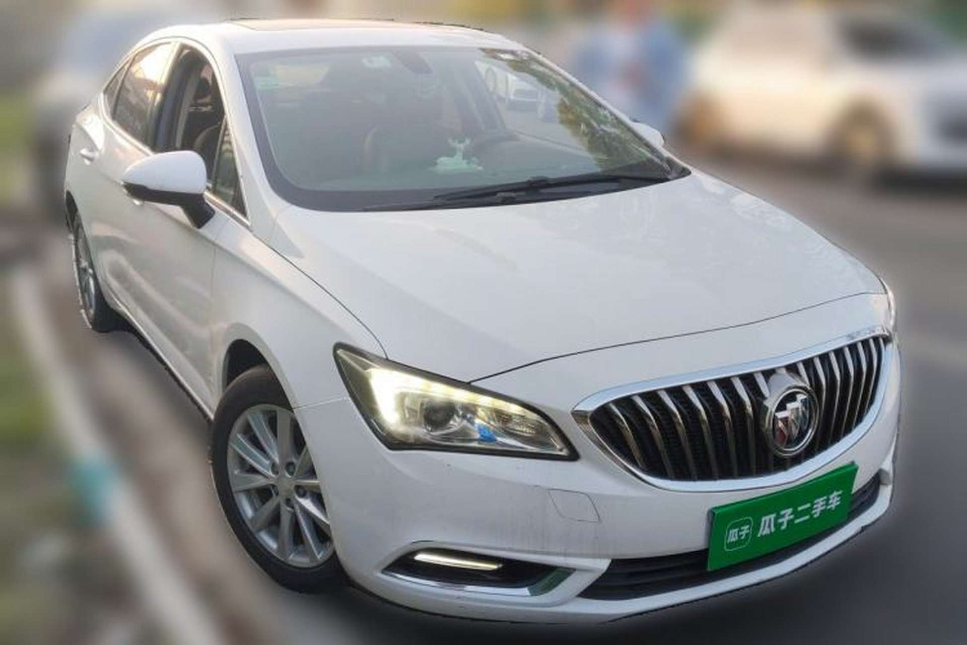 Used Buick Verano 2017 Sedan 20T Dual-Clutch Elite Model Front Right 45 Deg
