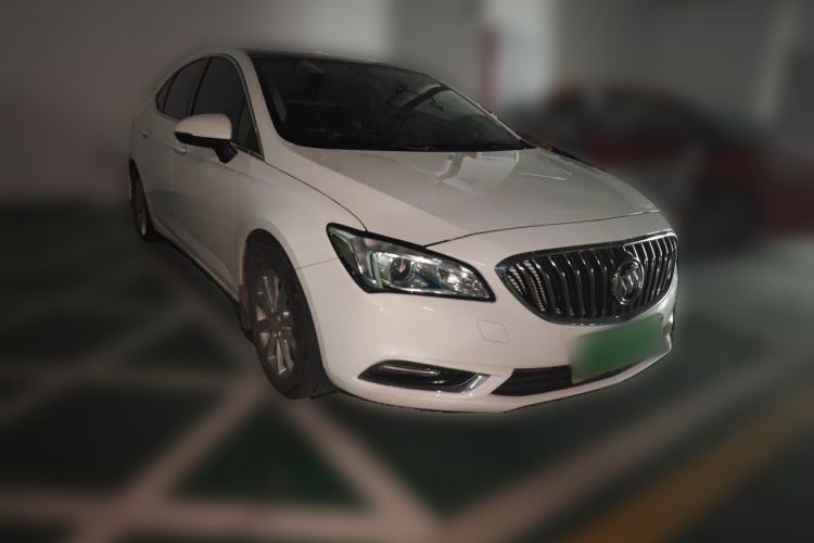 Used Buick Verano 2017 Sedan 20T Dual-Clutch Elite Model Front Right 45 Deg