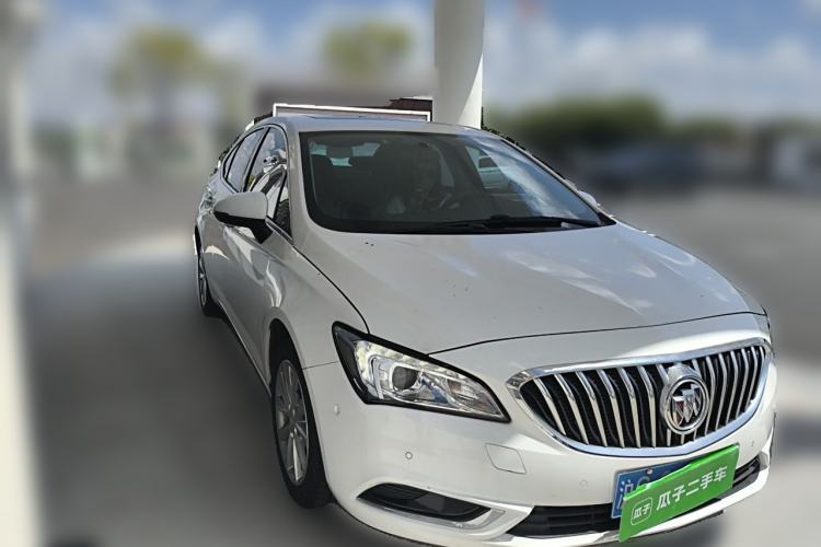 Used Buick Verano 2017 Sedan 20T Dual-Clutch Elite Model Front Right 45 Deg
