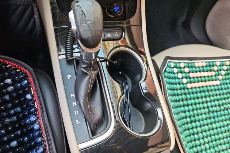 Used Buick Verano 2017 Sedan 15S Automatic Leading Model Gear Lever