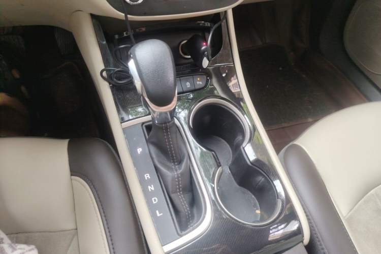 Used Buick Verano 2017 Sedan 15S Automatic Leading Model Gear Lever