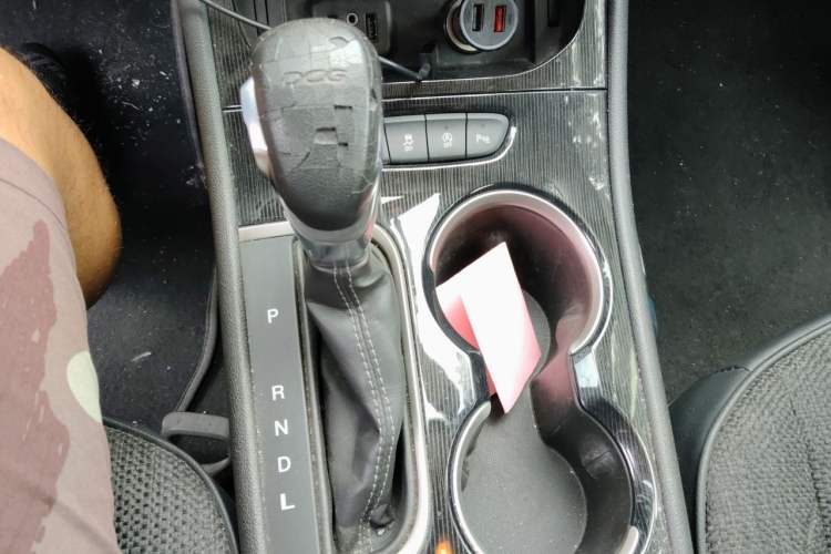 Used Buick Verano 2017 Sedan 20T Dual-Clutch Leading Model Gear Lever