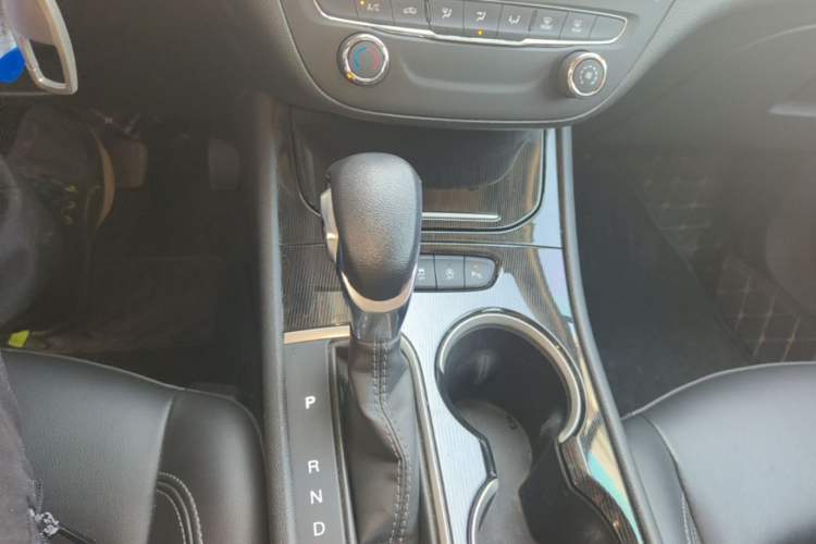 Used Buick Verano 2017 Sedan 20T Dual-Clutch Leading Model Gear Lever