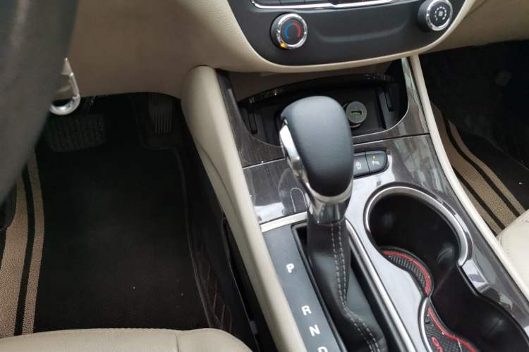 Used Buick Verano 2017 Sedan 15S Automatic Entry Model Gear Lever