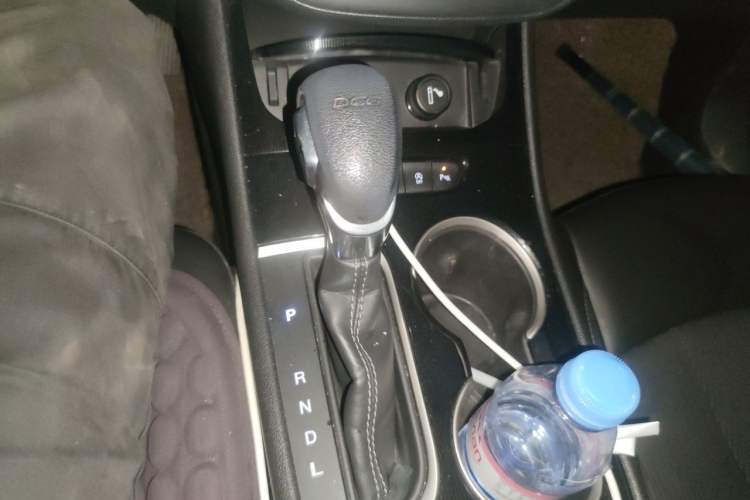 Used Buick Verano 2017 Sedan 20T Dual-Clutch Leading Model Gear Lever
