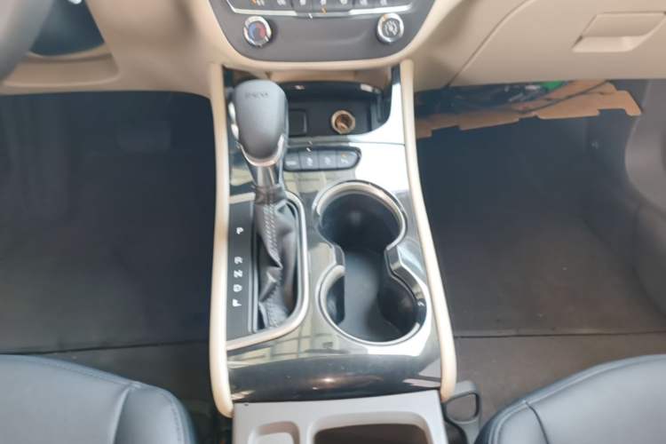Used Buick Verano 2017 Sedan 15S Automatic Entry Model Gear Lever