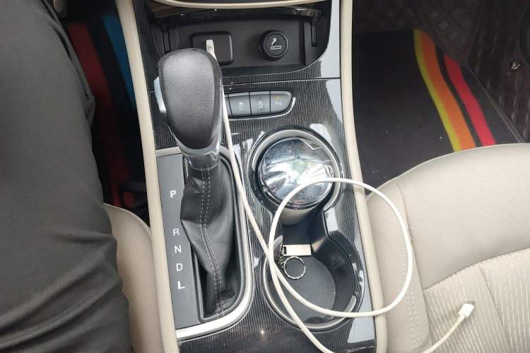 Used Buick Verano 2017 Sedan 15S Automatic Entry Model Gear Lever