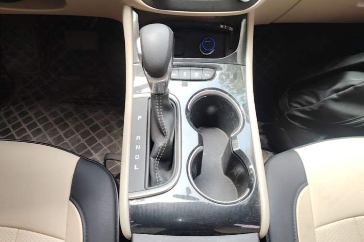 Used Buick Verano 2017 Sedan 15S Automatic Entry Model Gear Lever
