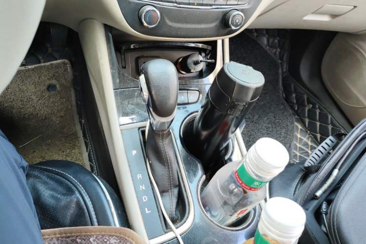 Used Buick Verano 2017 Sedan 15S Automatic Leading Model Gear Lever