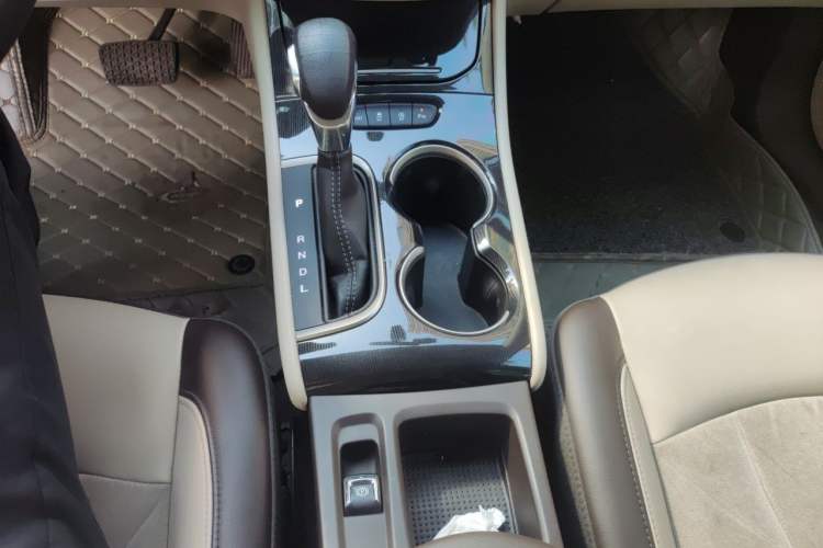 Used Buick Verano 2017 Sedan 15S Automatic Leading Model Gear Lever