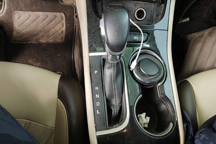 Used Buick Verano 2017 Sedan 15S Automatic Leading Model Gear Lever