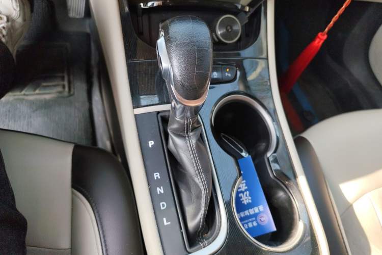 Used Buick Verano 2017 Sedan 15S Automatic Leading Model Gear Lever