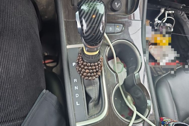 Used Buick Verano 2017 Sedan 15S Automatic Leading Model Gear Lever