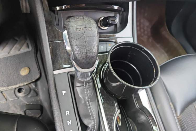 Used Buick Verano 2017 Sedan 20T Dual-Clutch Leading Model Gear Lever