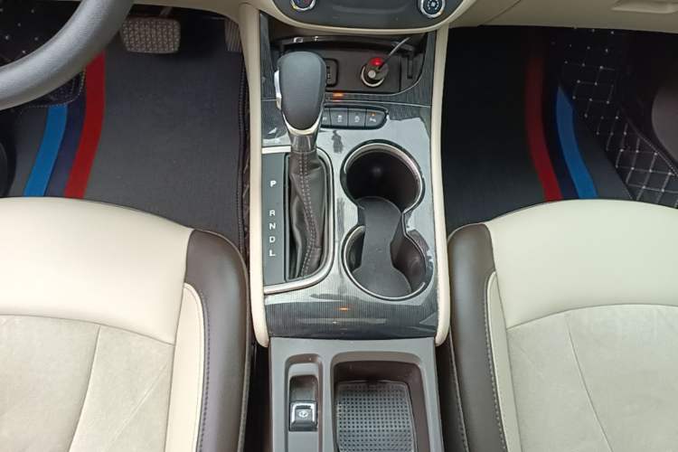 Used Buick Verano 2017 Sedan 15S Automatic Leading Model Gear Lever