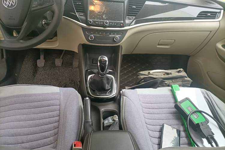 Used Buick Verano 2017 Sedan 15S Manual Entry-Level Model Gear Lever