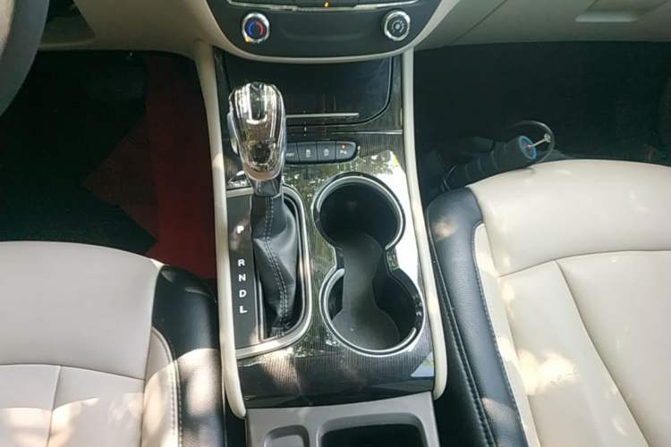 Used Buick Verano 2017 Sedan 15S Automatic Entry Model Gear Lever
