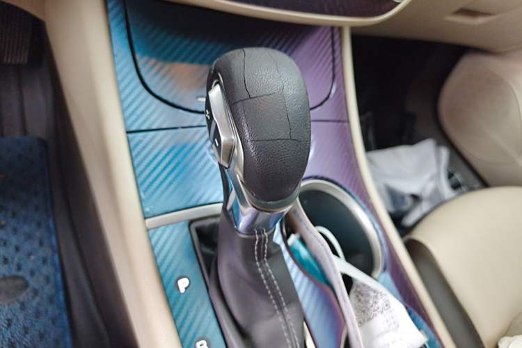 Used Buick Verano 2017 Sedan 15S Automatic Leading Model Gear Lever