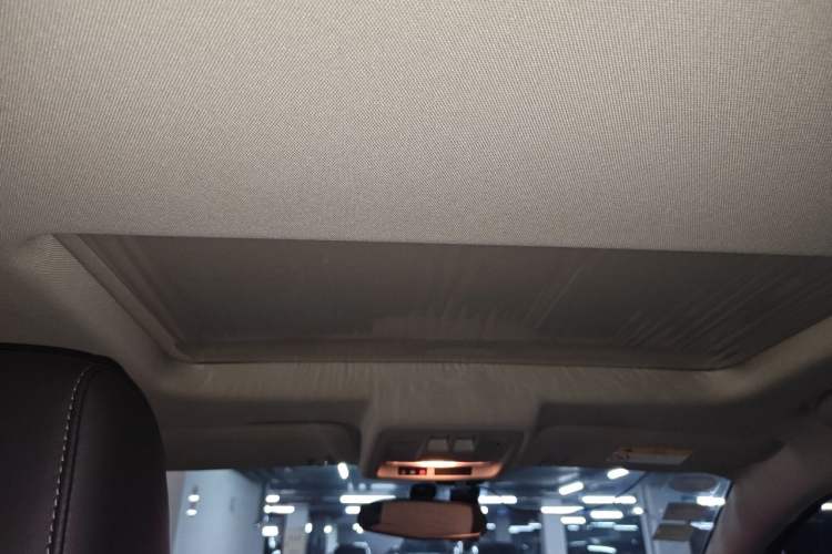 Used Buick Verano 2017 Sedan 20T Dual-Clutch Leading Model Headliner