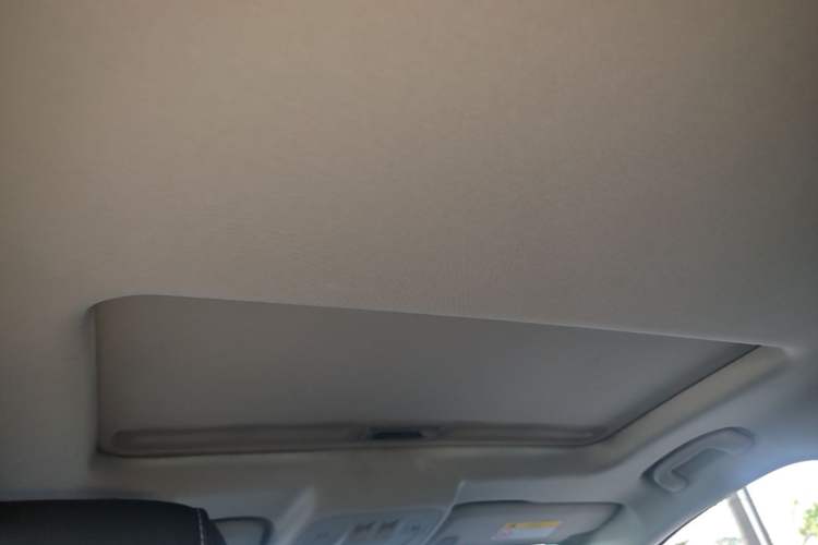 Used Buick Verano 2017 Sedan 20T Dual-Clutch Leading Model Headliner