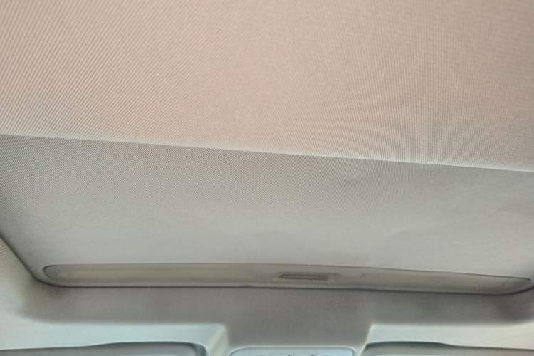 Used Buick Verano 2017 Sedan 20T Dual-Clutch Leading Model Headliner