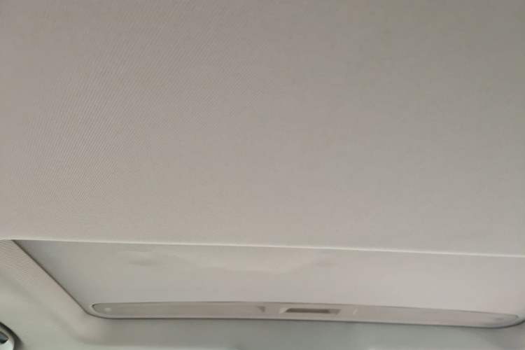 Used Buick Verano 2017 Sedan 20T Dual-Clutch Leading Model Headliner
