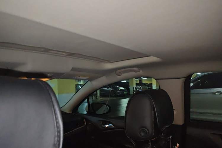 Used Buick Verano 2017 Sedan 20T Dual-Clutch Leading Model Headliner
