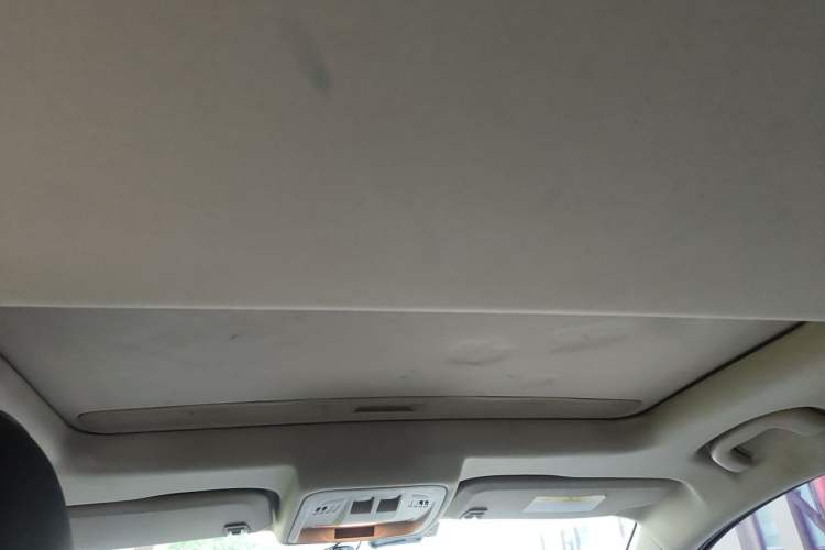 Used Buick Verano 2017 Sedan 20T Dual-Clutch Leading Model Headliner