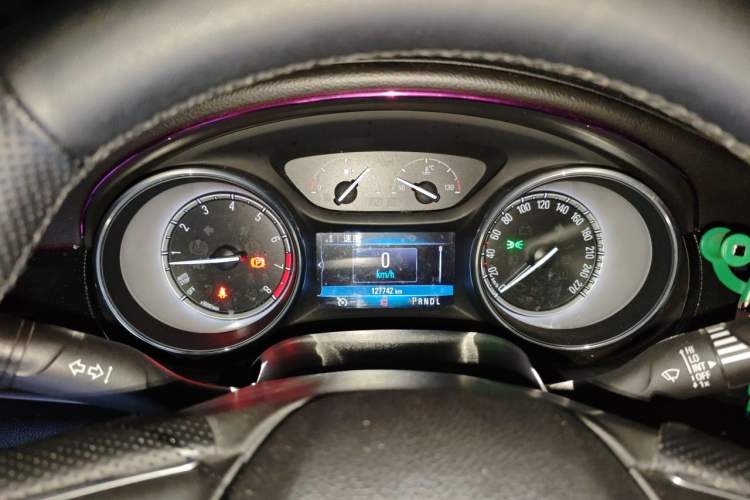 Used Buick Verano 2017 Sedan 20T Dual-Clutch Leading Model Instrument Cluster
