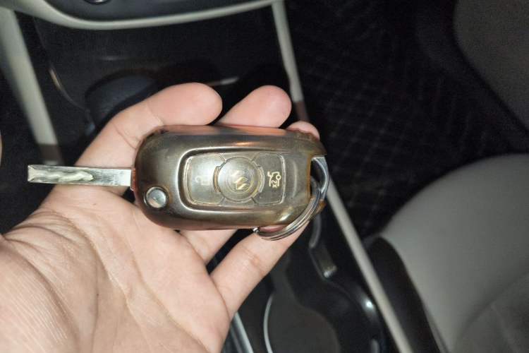 Used Buick Verano 2017 Sedan 15S Automatic Leading Model Interior 1