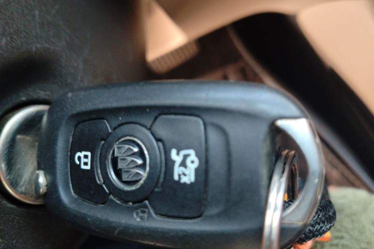Used Buick Verano 2017 Sedan 15S Automatic Entry Model Interior 1