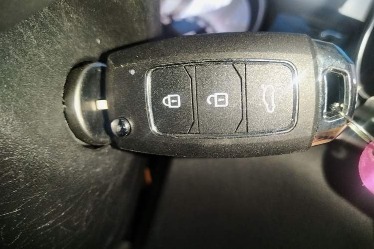 Used Buick Verano 2017 Sedan 15S Automatic Entry Model Interior 1
