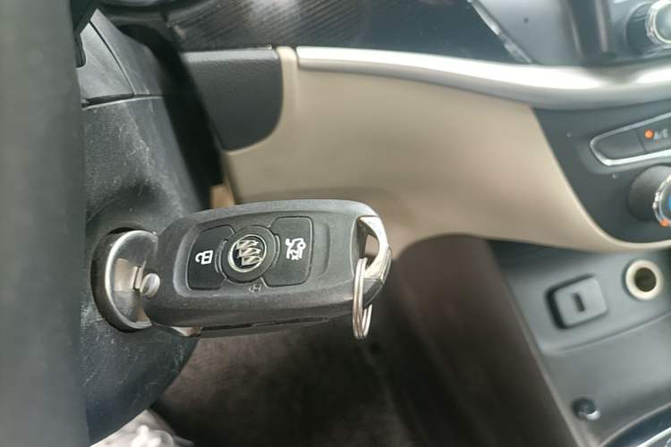Used Buick Verano 2017 Sedan 15S Manual Entry-Level Model Interior 1