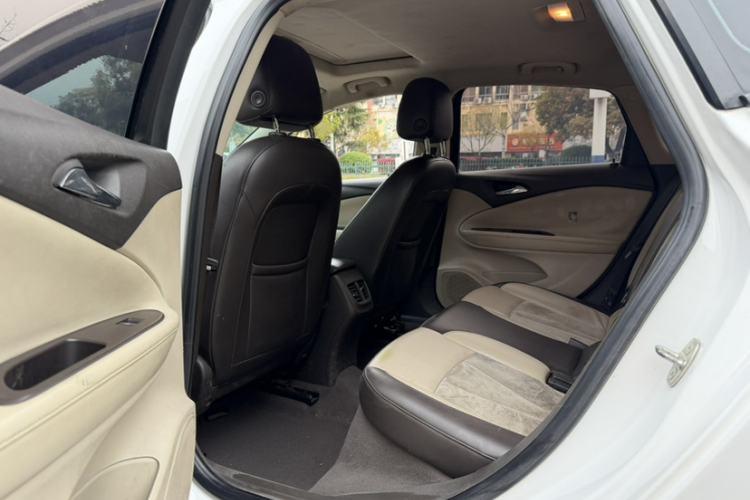 Used Buick Verano 2017 Sedan 15S Automatic Leading Model Interior 2