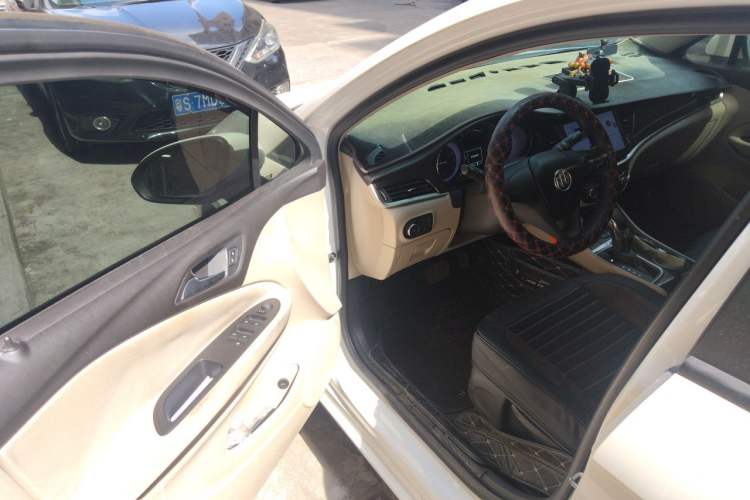 Used Buick Verano 2017 Sedan 15S Automatic Entry Model Interior 3