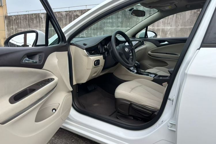 Used Buick Verano 2017 Sedan 15S Automatic Entry Model Interior 5