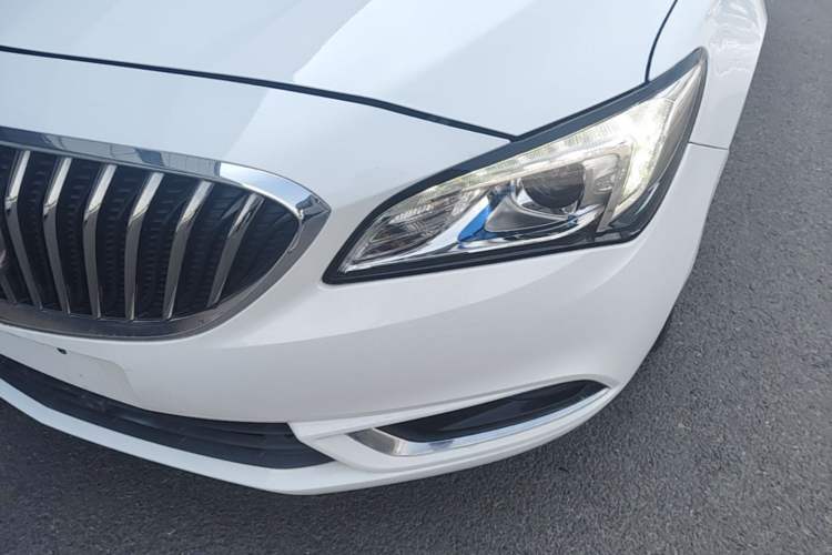 Used Buick Verano 2017 Sedan 15S Automatic Leading Model Left Front Headlight